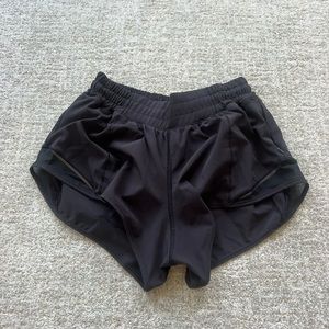 Lululemon 2.5 in Hotty hot shorts